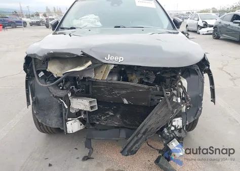 2018 Jeep Compass Limited 4X4 from USA, damaged, VIN 3C4NJDCB0JT264847